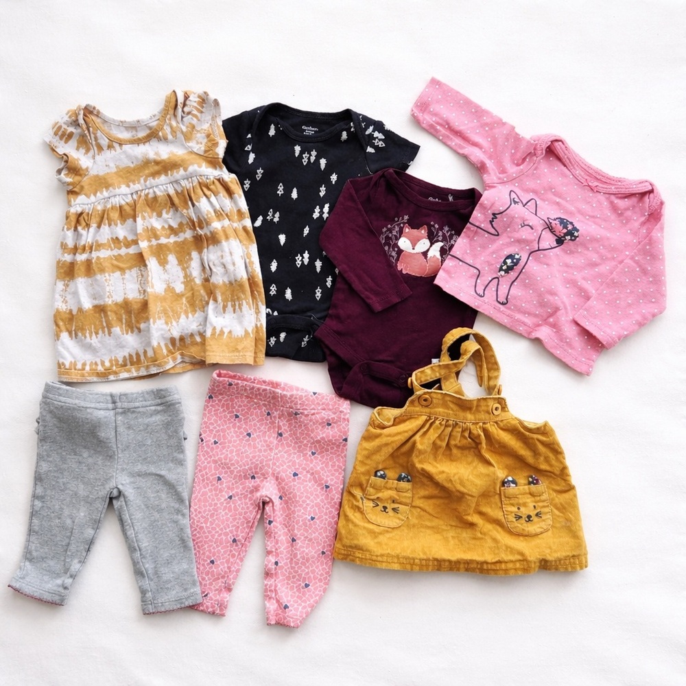 Lot of 7 newborn clothing items